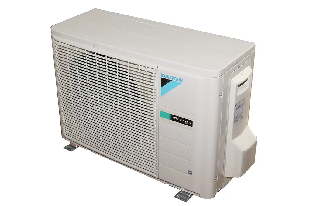 may-lanh-daikin-ftks-8.jpg